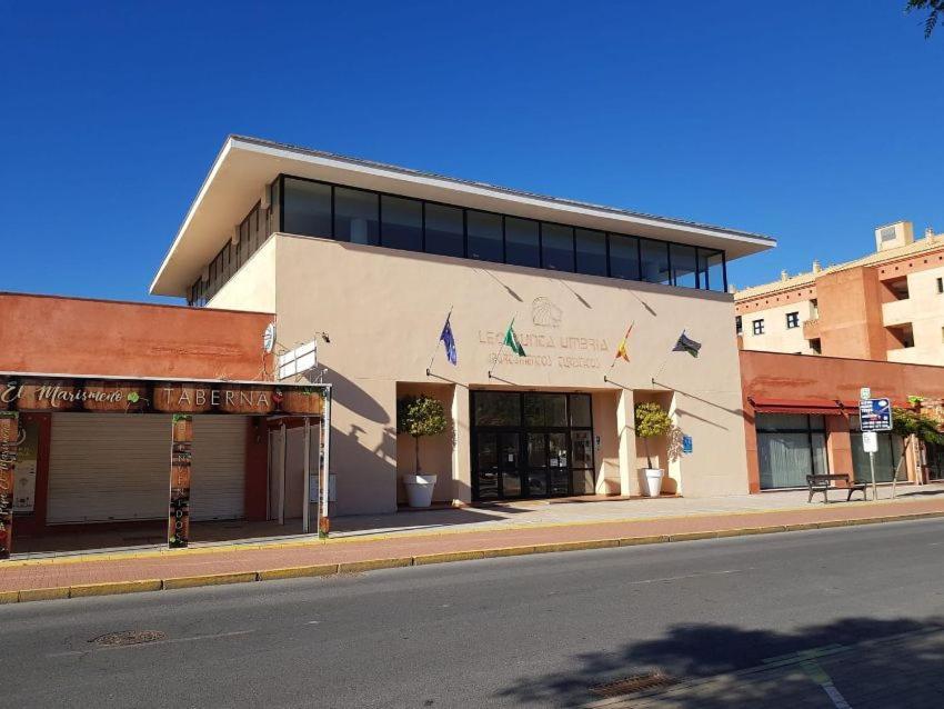Apartamento Punta Umbria Parking Incluido Y Piscina Luaran gambar